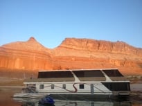LPhouseboat2013